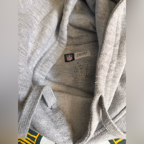 Green Bay Packers Hoodie - Picture 4 of 6